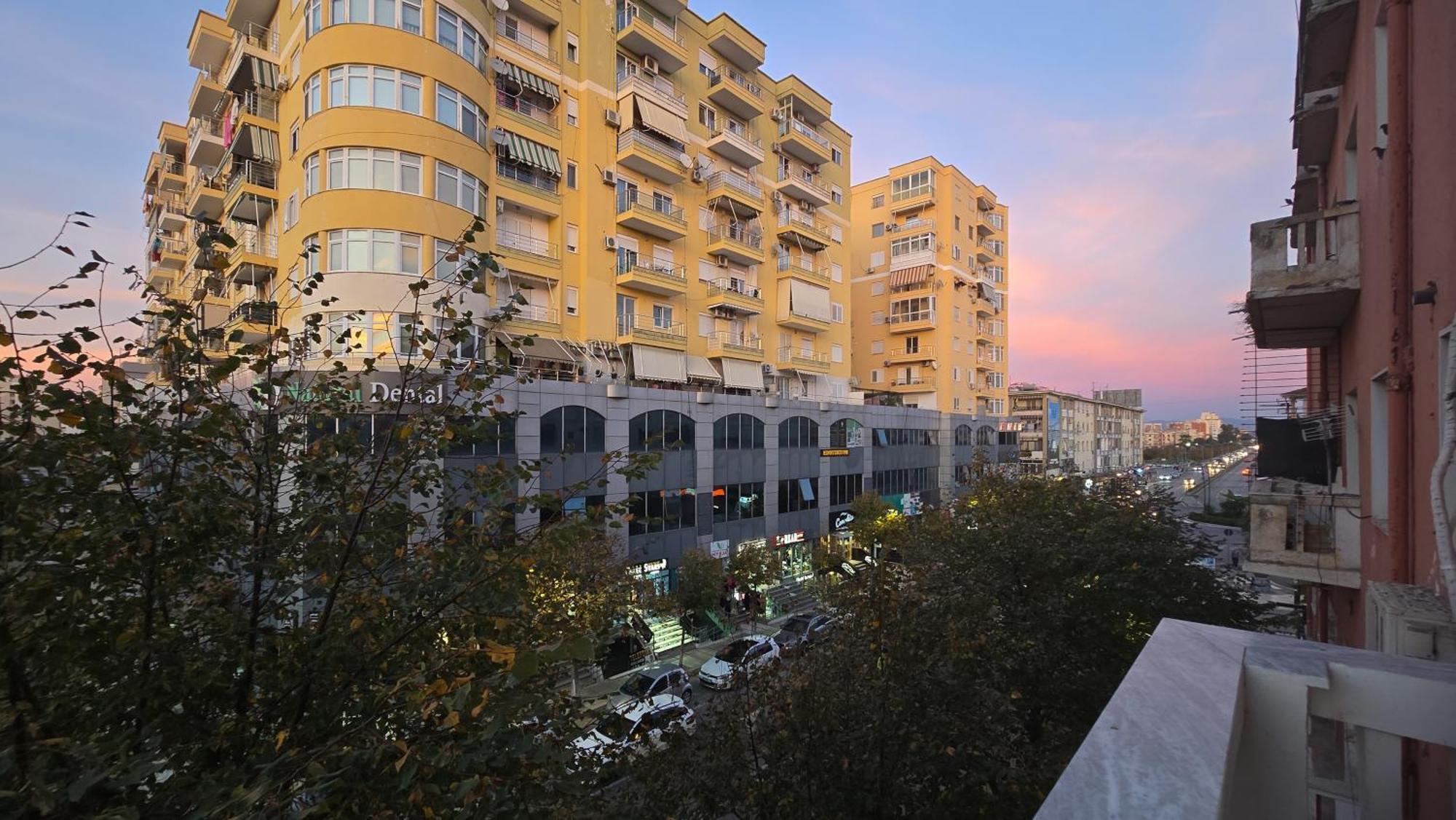 City Center Rooms And Apartments Durrës Esterno foto